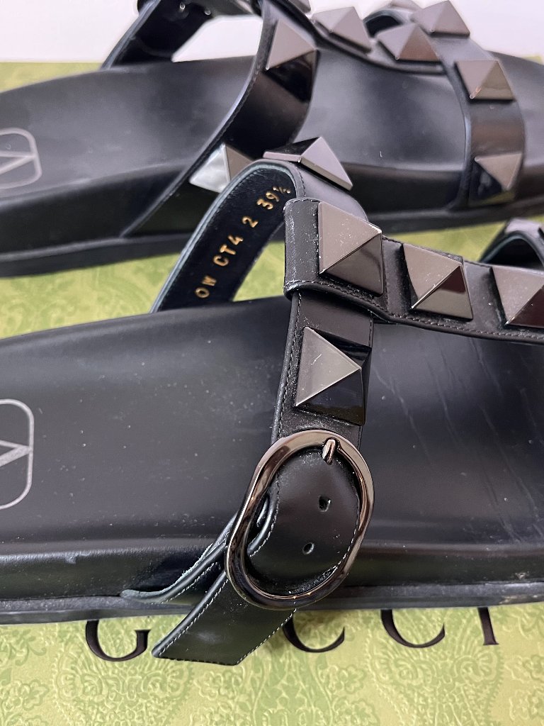 Valentino Roman Stud Black Leather Strappy Slide Sandals 39, 9 M